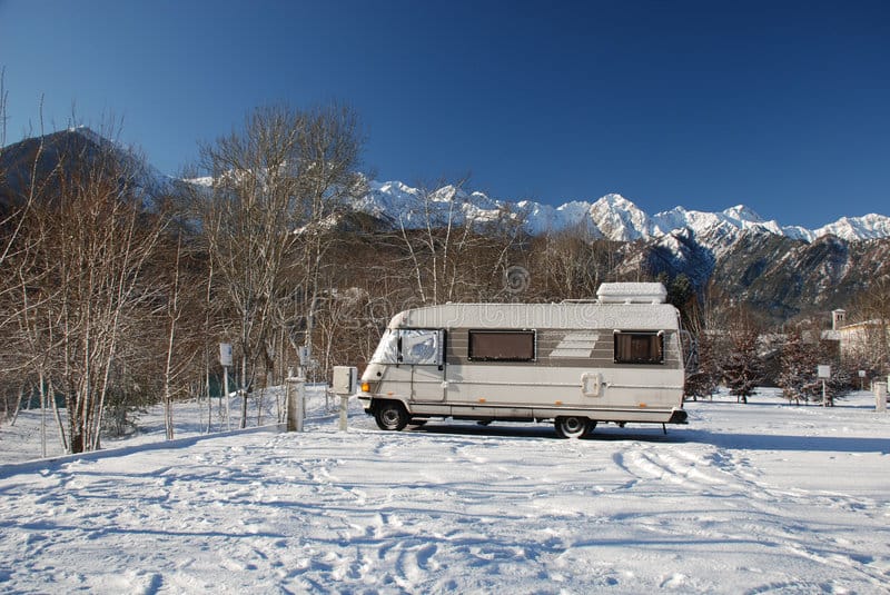 class-motorhome-snow-7594017